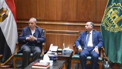 القليوبية تبحث مع الري تطوير القناطر الخيرية لوضعها على الخريطة السياحية