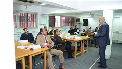 جامعة سوهاج تنظم برنامجاً تدريبياً عن نظم الإمتحانات وتقويم الطلاب لأعضاء هيئة التدريس