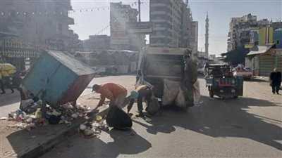 محافظ الدقهلية: رفع 310 أطنان من القمامة و45 طن أتربة من الشوارع والميادين
