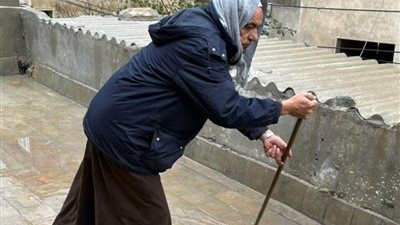 رفع مياه الأمطار من أسطح المساجد بشمال سيناء