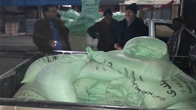 ضبط سيارة محملة بـ 85 شيكارة دقيق مدعم قبل بيعها بالسوق السوداء بالبحيرة