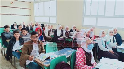 256 مدرسة تستقبل 244 ألف طالب وطالبة في أول يوم دراسي كفر الشيخ