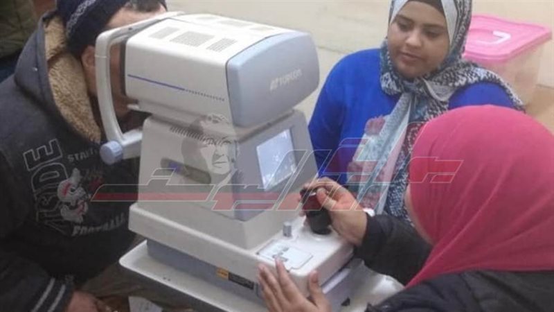 الكشف علي المواطنين