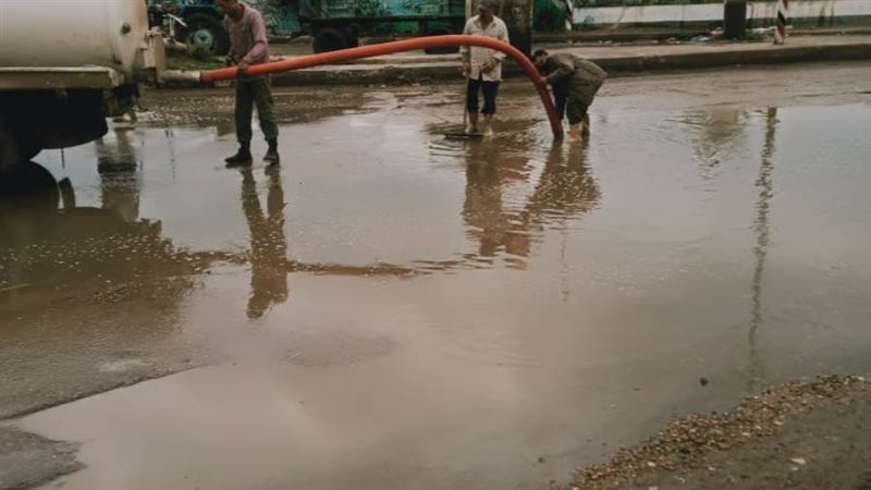 سقوط أمطار بمدن ومراكز