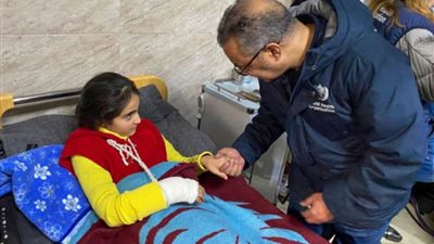 مدير عام الصحة العالمية يتفقد بعض المستشفيات ومراكز الإيواء بحلب