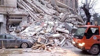 طائرة مساعدات بيلاروسية تصل إلى مطار اللاذقية لمساعدة منكوبي الزلزال في سوريا