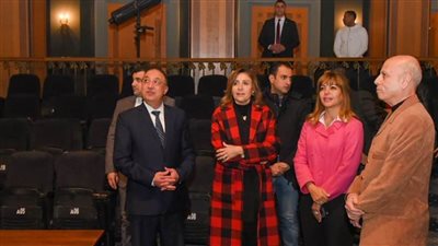 وزيرة الثقافة ومحافظ الإسكندرية يتفقدان 