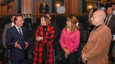 وزيرة الثقافة ومحافظ الإسكندرية يتفقدان مركز الحرية للإبداع