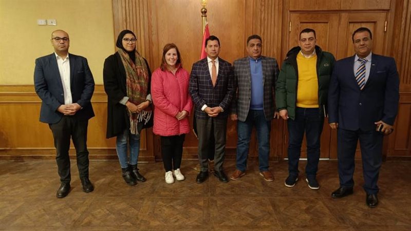 د. أشرف صبحى