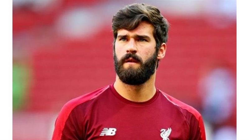 أليسون بيكر