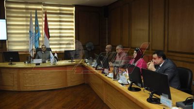 رئيس جامعة كفر الشيخ يوجه عمداء الكليات والمعاهد بمتابعة انتظام الدراسة