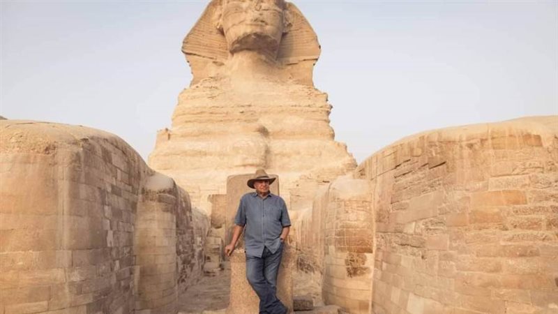 العالم الاثرى زاهي