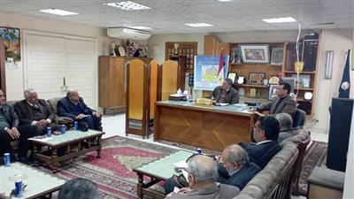 وكيل تعليم البحيرة يبحث آليات العمل بمراكز مجموعات الدعم المدرسي