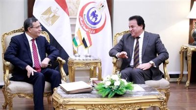 وزير الصحة يبحث التعاون في نقل تكنولوجيا تصنيع اللقاحات مع سفير الهند