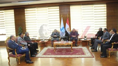 رئيس جامعة كفر الشيخ يستقبل مقرر لجنة الترقيات