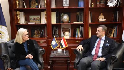 عيسى يستقبل مدير بعثة الوكالة الأمريكية للتنمية الدولية