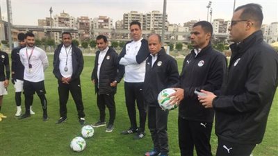 منتخب مصر 2003 يتدرب بالكرة الرسمية لبطولة أمم أفريقيا لأول مرة