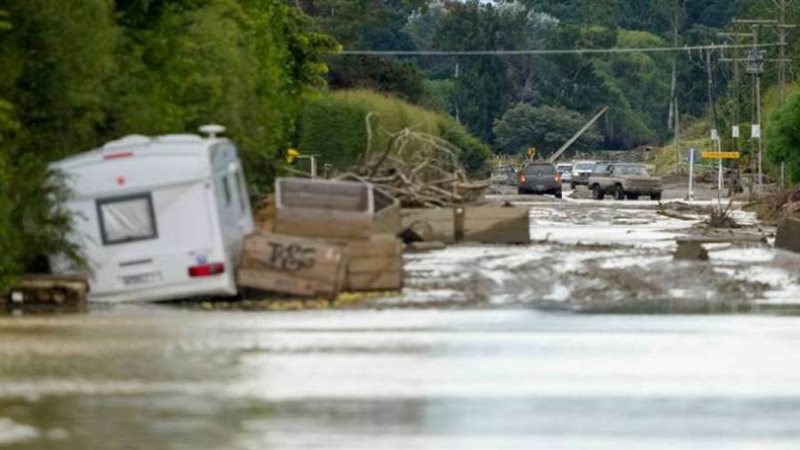 اعصار نيوزيلندا -