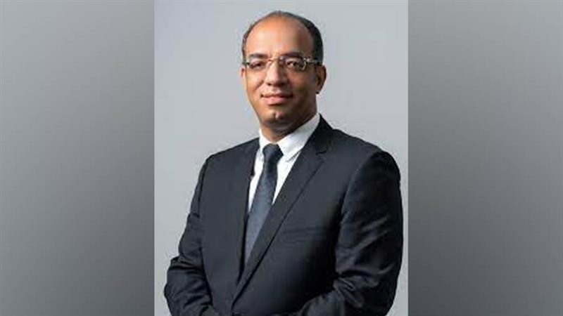 النائب الدكتور علي