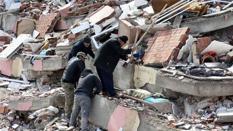 ضحايا الزلزال المدمر