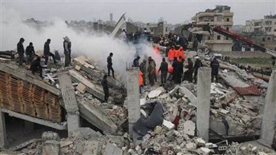 إنقاذ صبي من تحت الأنقاض بعد 260 ساعة من زلزال تركيا