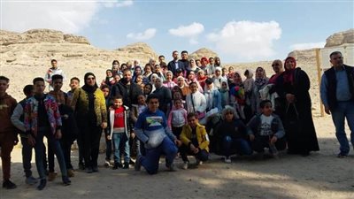 وحدة حماية الطفل بالمنيا تنظم رحلة نيلية تثقيفية  لمنطقة آثار بني حسن.. صور