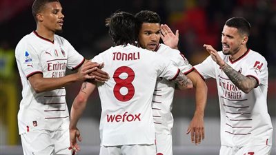 ميلان يفوز على مونزا 1-0 في الدوري الإيطالي
