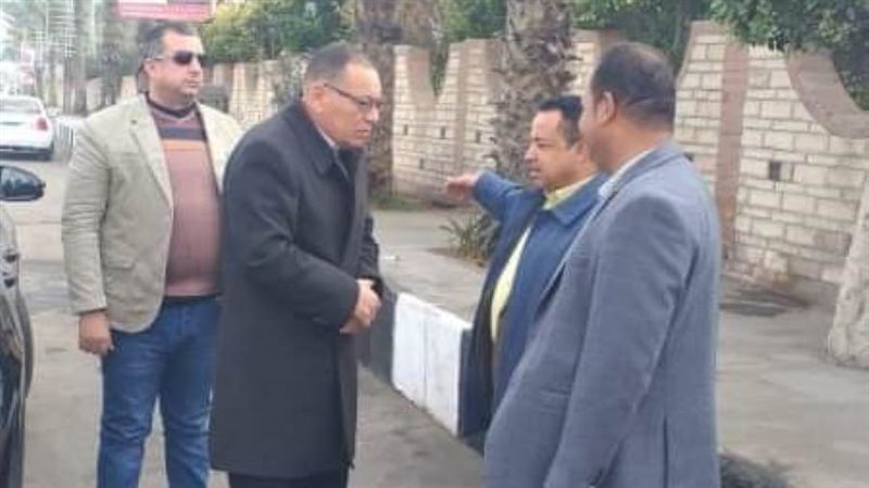 محافظ الشرقية خلال