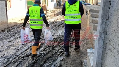 لحوم وألحفة لدعم 1900 أسرة بقرى ومراكز كفر الشيخ 