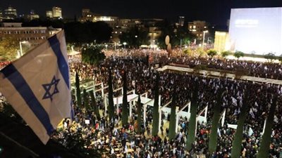 تظاهر الآلاف في تل أبيب ومدن أخرى ضد خطة نتنياهو للتعديلات بنظام القضاء