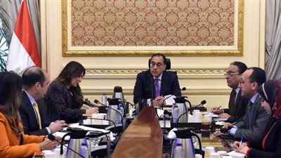 رئيس الوزراء يتابع الموقف التنفيذي لعدد من مشروعات التطوير العمراني بالمحافظات