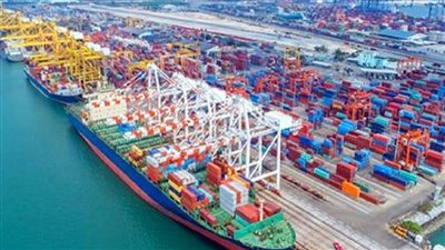 تداول 15 ألف طن بضائع عامة و745 شاحنة بموانئ البحر الأحمر