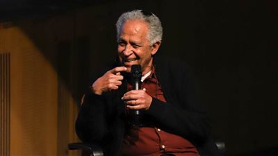 أنسي أبوسيف: كدت أعتذر عن إبراهيم الأبيض وكل ما يظهر داخل الكادر مهمتي