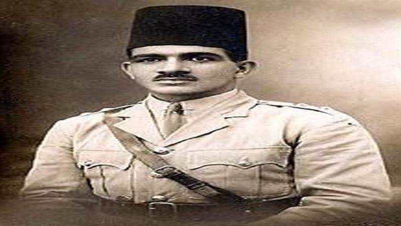 الرئيس الأسبق محمد