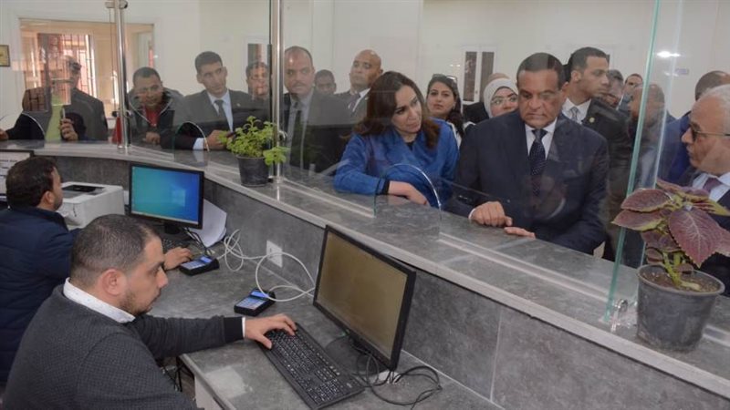 وزيرا التنمية المحلية