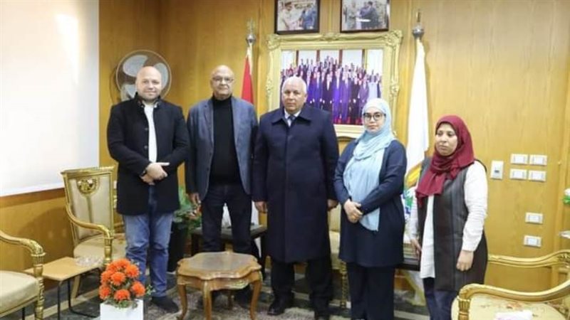 محافظ الوادي الجديد