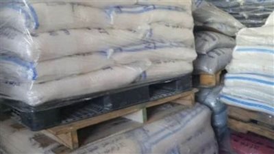 ضبط 5 أطنان خامات بلاستيك مجهولة المصدر بحملة تفتيشية بالعاشر 