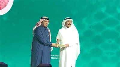 المنتدى السعودي للإعلام يكرّم الفائزين بجوائز التميز في ختام جلساته