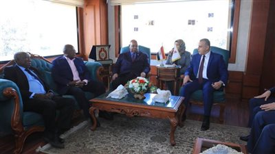 محافظ سوهاج يستقبل رئيس برلمان دولة 