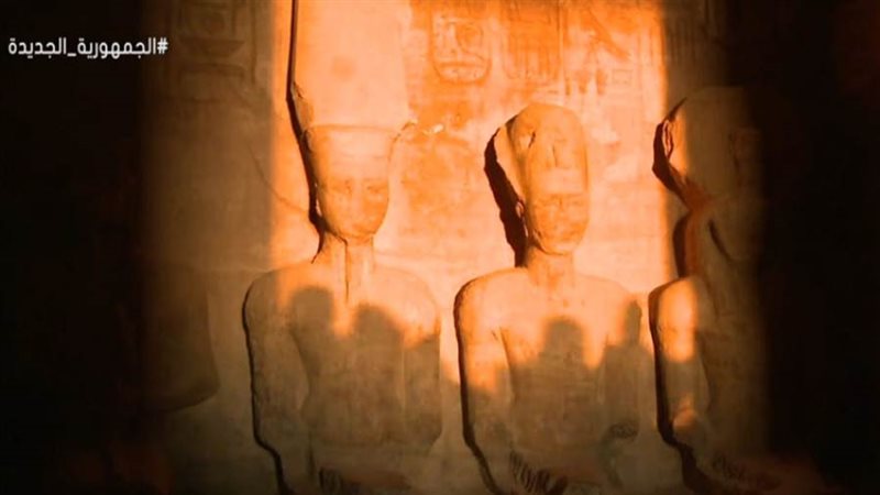 الشمس تتعامد على