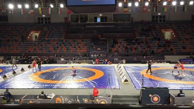 هيثم فهمي يحقق أول فوز للفراعنة على حساب اللاعب الهندي في بطولة الرنك العالمي للمصارعة بالإسكندرية 