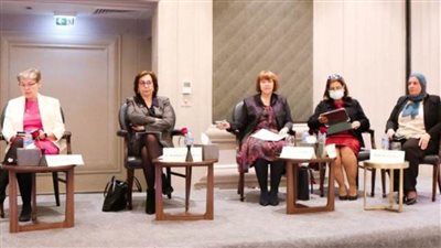 هيئة الدواء المصرية تشارك في مؤتمر توطين وتطوير صناعة الدواء بمصر