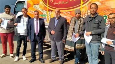 القوى العاملة تسلم 19 عقد عمل لذوي الاحتياجات الخاصة بالوادي الجديد 