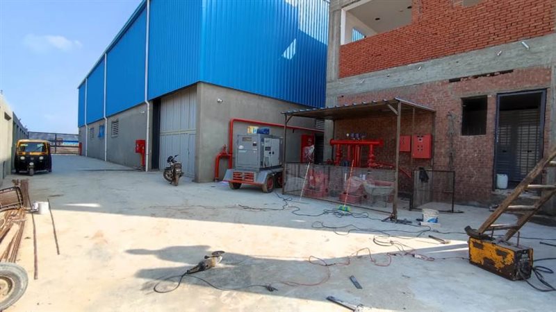 الموافقة على 15 طلب