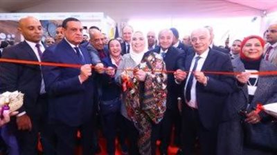 وزيرة التضامن تفتتح معرض 