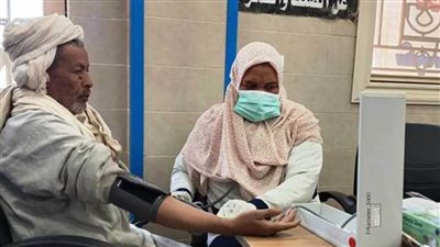 الكشف الطبي المجاني على 2758 مواطنا بأسوان