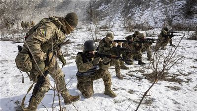 ضابط أمريكي يكشف عن مصير الجيش الأوكراني في حال أوقف الناتو دعمه!