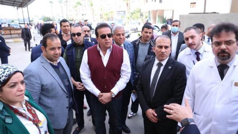 وزير الصحة بمعهد