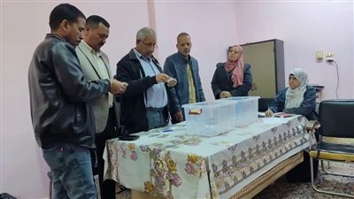 الوادي الجديد تجري قرعة لتوزيع المنازل الريفية بقرية 