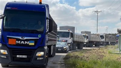 الأردن يسير قافلة مساعدات برية جديدة إلى سوريا